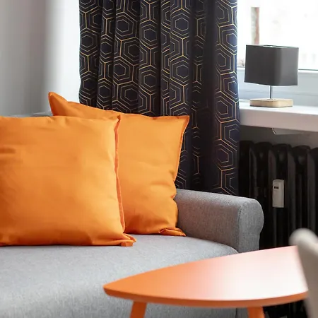 Am Center 4 Santocka *