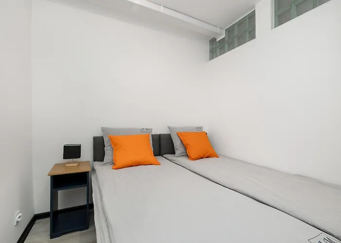 Am Center 4 Santocka *