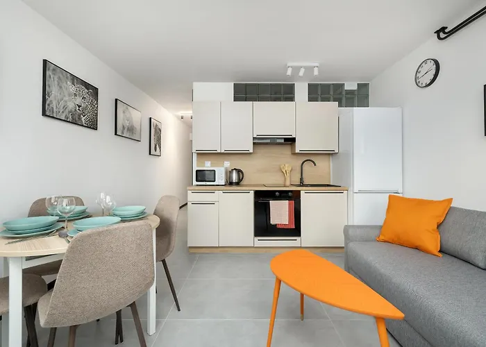 Am Center 4 Santocka Lägenhet